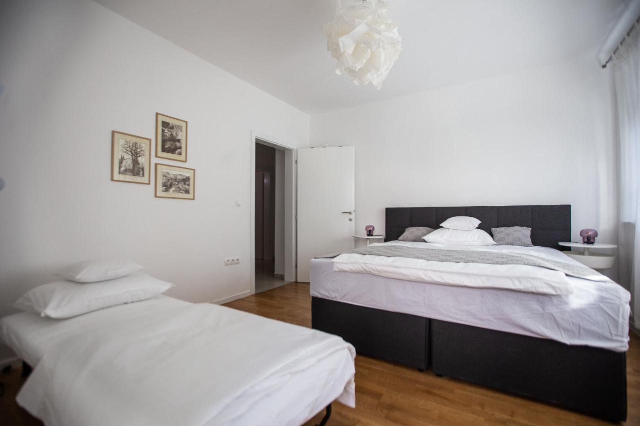 Big Tree Apartment & The Nest Apartment - Free Parking Μόσταρ Εξωτερικό φωτογραφία