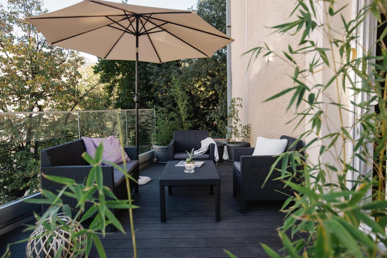 Big Tree Apartment & The Nest Apartment - Free Parking Μόσταρ Εξωτερικό φωτογραφία