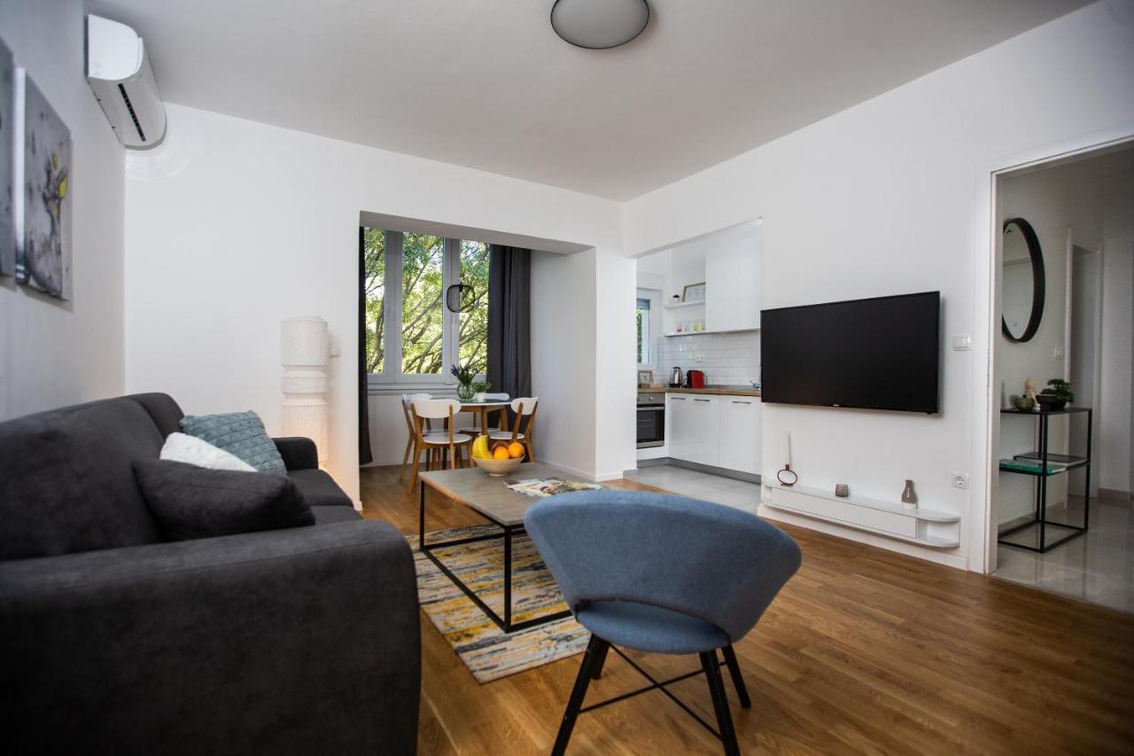 Big Tree Apartment & The Nest Apartment - Free Parking Μόσταρ Εξωτερικό φωτογραφία