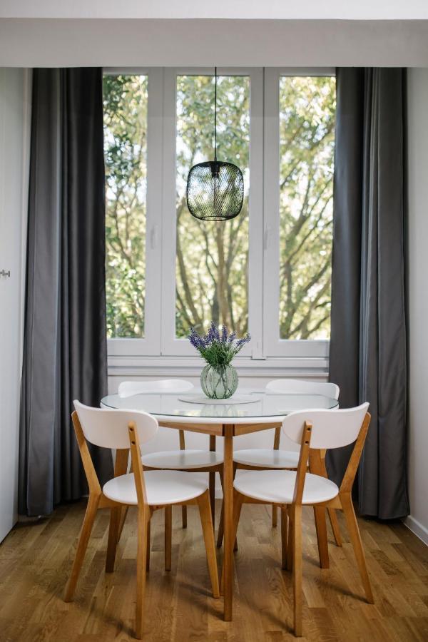Big Tree Apartment & The Nest Apartment - Free Parking Μόσταρ Εξωτερικό φωτογραφία