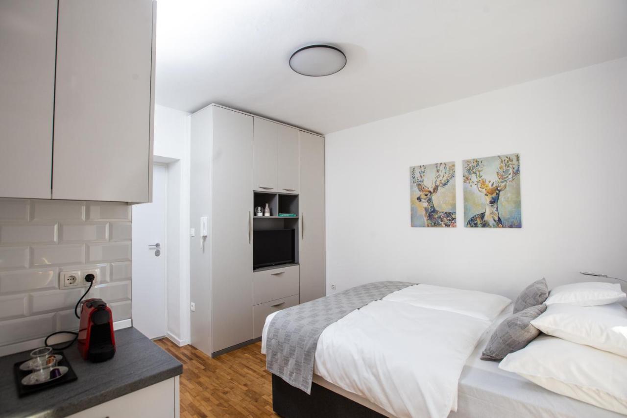 Big Tree Apartment & The Nest Apartment - Free Parking Μόσταρ Εξωτερικό φωτογραφία