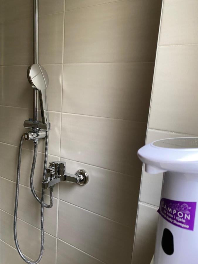 Big Tree Apartment & The Nest Apartment - Free Parking Μόσταρ Εξωτερικό φωτογραφία